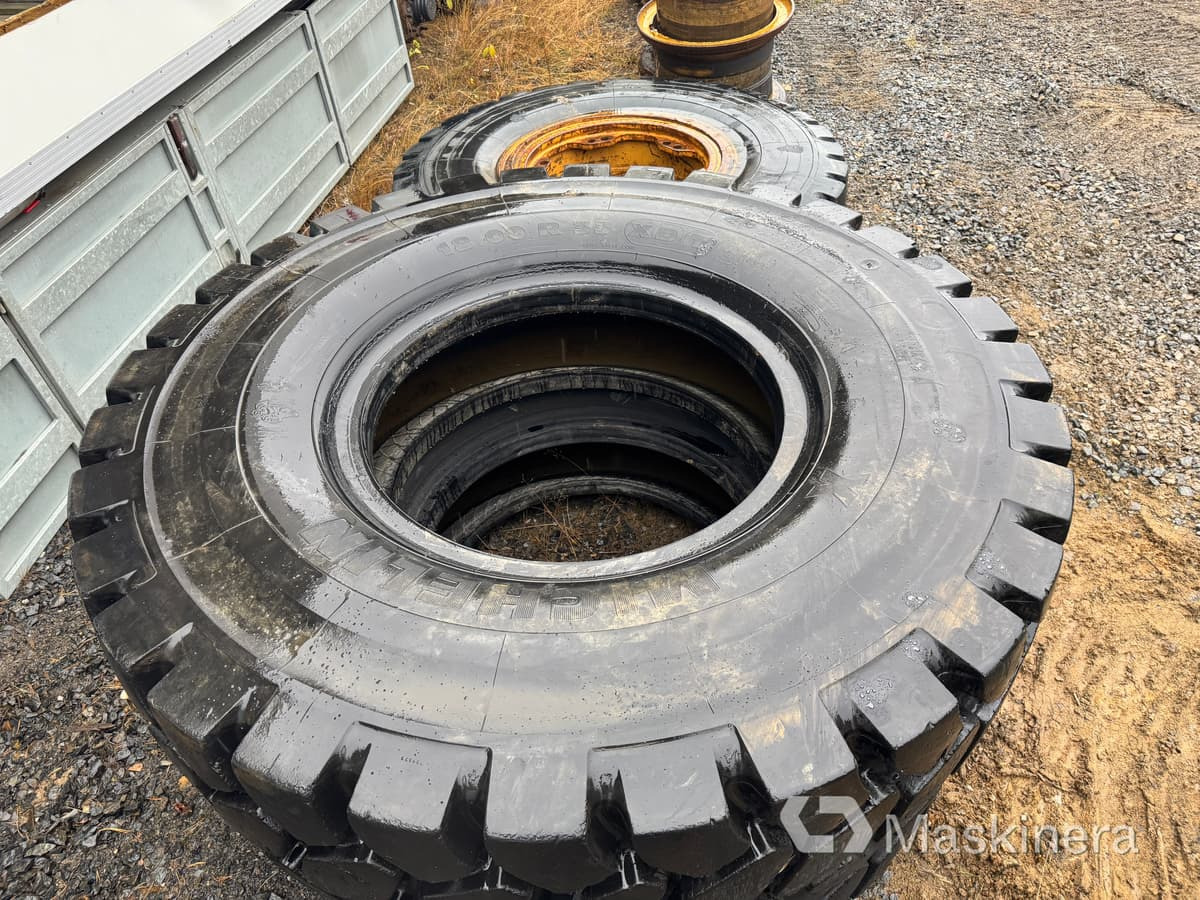 Däck Michelin 18.00 R 33 XDT - Pneumatico per Macchina da cantiere: foto 3 Däck Michelin 18.00 R 33 XDT - Pneumatico per Macchina da cantiere: foto 3