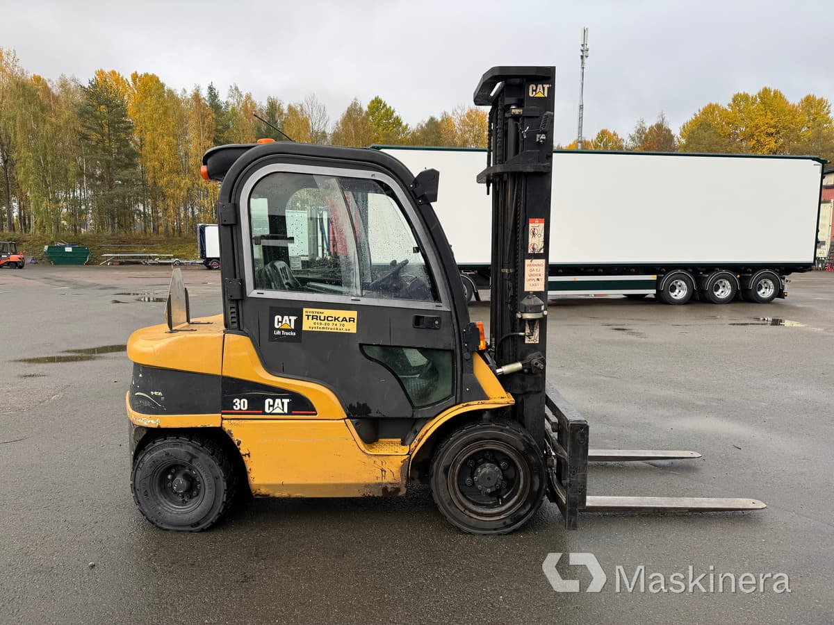 Dieseltruck CAT DP30N - Carrello elevatore diesel: foto 4 Dieseltruck CAT DP30N - Carrello elevatore diesel: foto 4