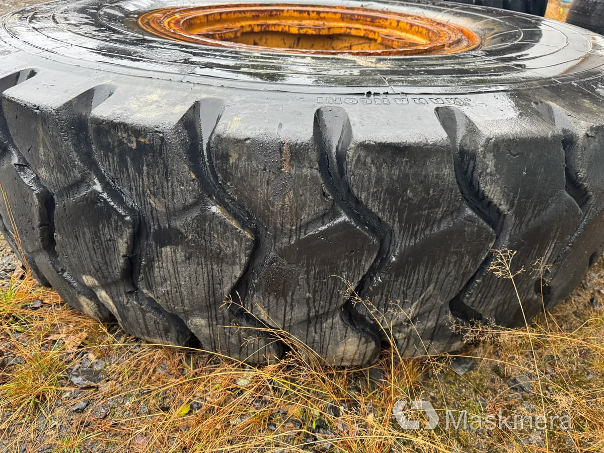 Hjul Marangoni 18.00-33 MDT - Ruota completa per Macchina da cantiere: foto 4 Hjul Marangoni 18.00-33 MDT - Ruota completa per Macchina da cantiere: foto 4