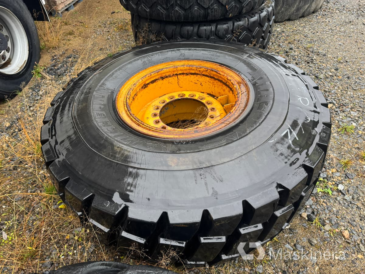 Hjul Michelin 20.5R25 Regummerat - Ruota completa per Macchina da cantiere: foto 2 Hjul Michelin 20.5R25 Regummerat - Ruota completa per Macchina da cantiere: foto 2