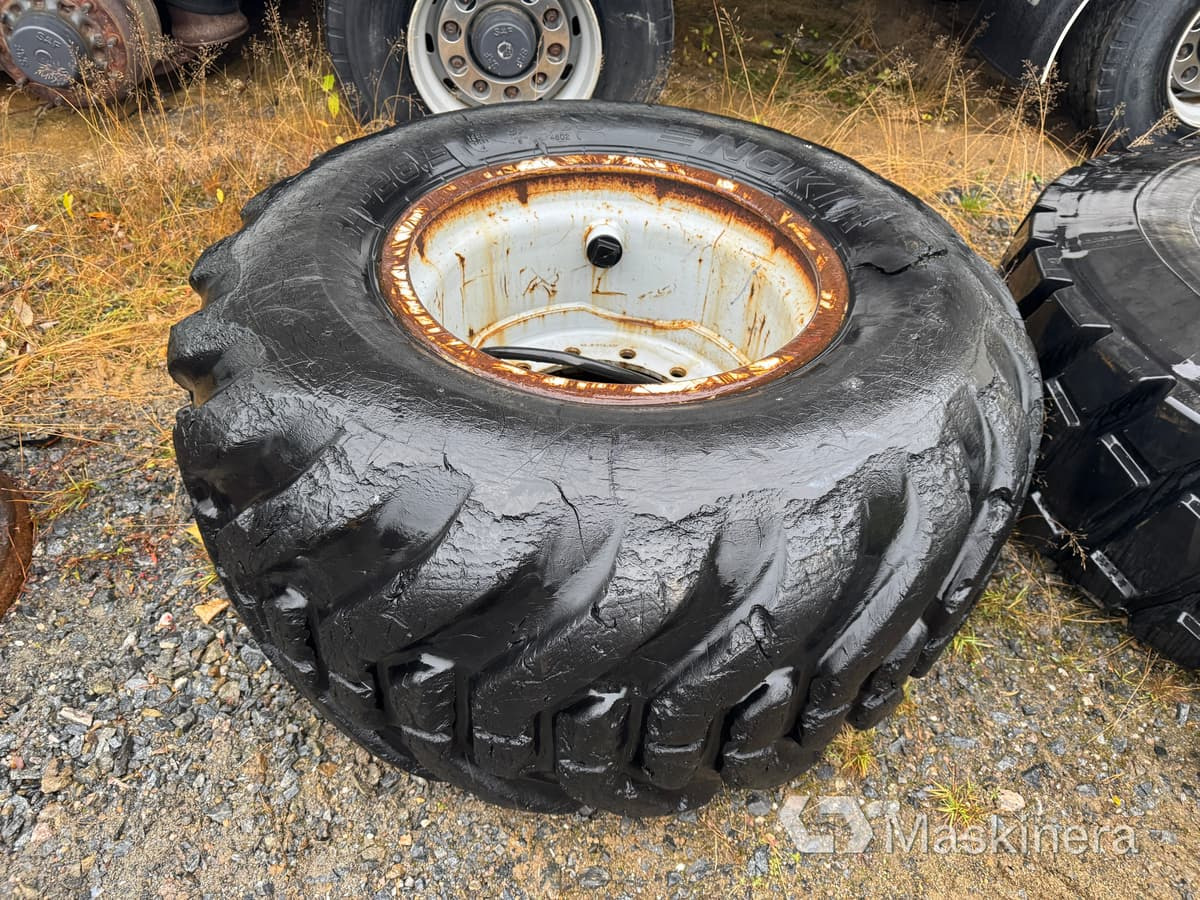 Hjul Nokian L-2 600/55-26.5 - Ruota completa per Macchina da cantiere: foto 1 Hjul Nokian L-2 600/55-26.5 - Ruota completa per Macchina da cantiere: foto 1