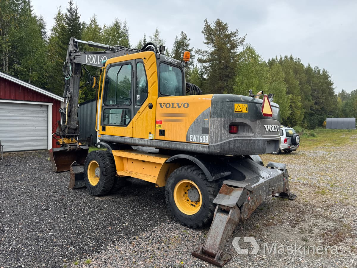 Hjulgrävare Volvo EW160B med tillbehör - Escavatore cingolato: foto 3 Hjulgrävare Volvo EW160B med tillbehör - Escavatore cingolato: foto 3