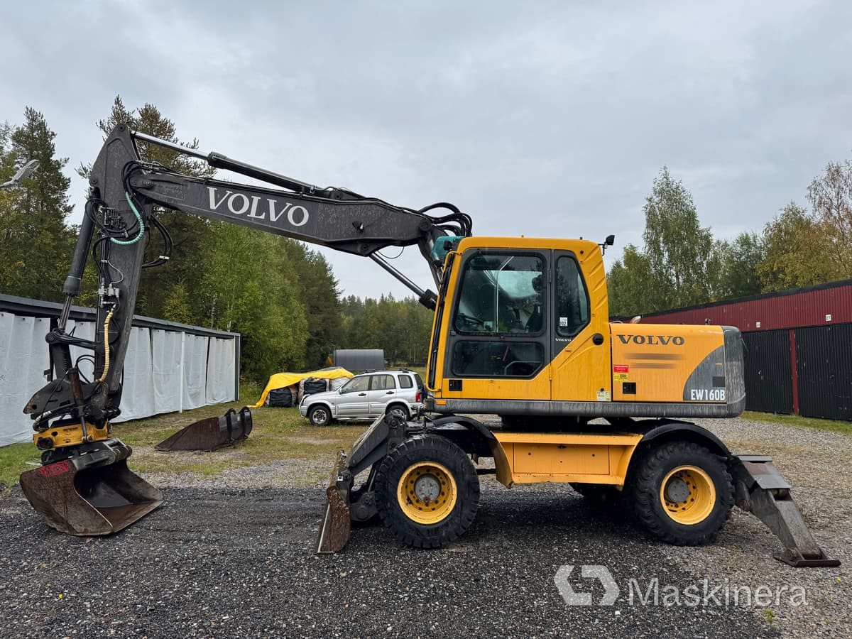 Hjulgrävare Volvo EW160B med tillbehör - Escavatore cingolato: foto 2 Hjulgrävare Volvo EW160B med tillbehör - Escavatore cingolato: foto 2
