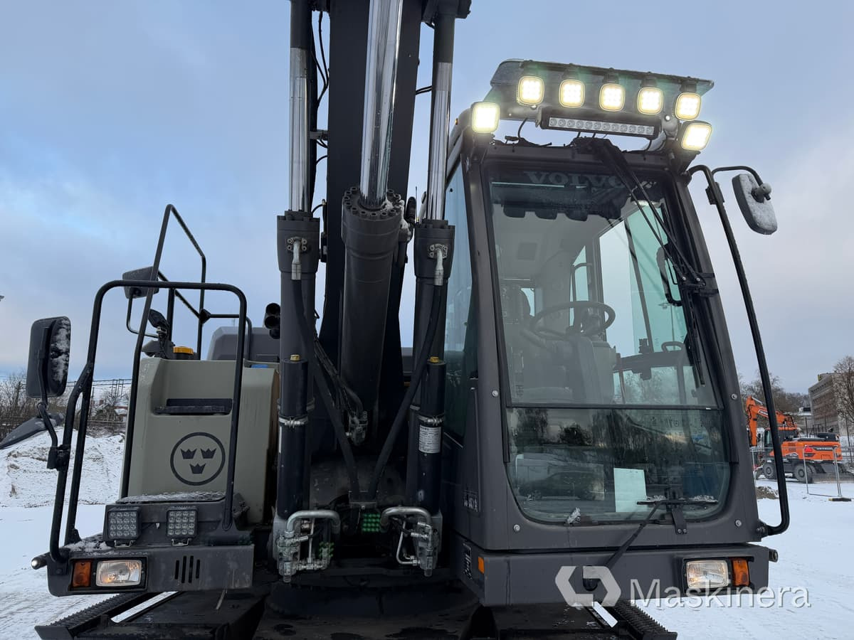 Escavatore cingolato Hjulgrävare Volvo EW160E med tillbehör: foto 13