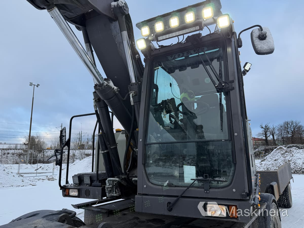 Escavatore cingolato Hjulgrävare Volvo EW160E med tillbehör: foto 12