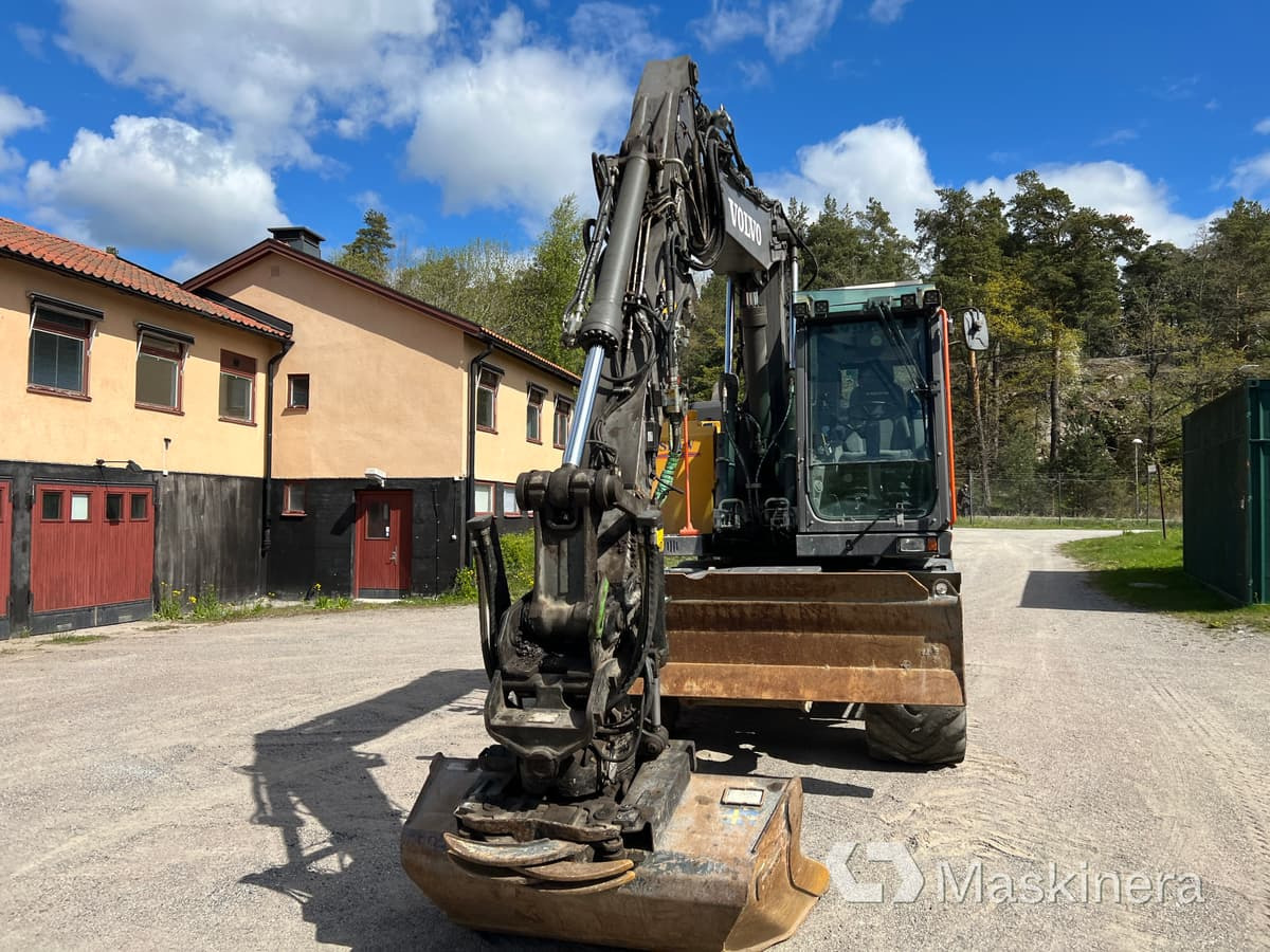 Hjulgrävare Volvo EWR150E med tillbehör - Escavatore cingolato: foto 3 Hjulgrävare Volvo EWR150E med tillbehör - Escavatore cingolato: foto 3