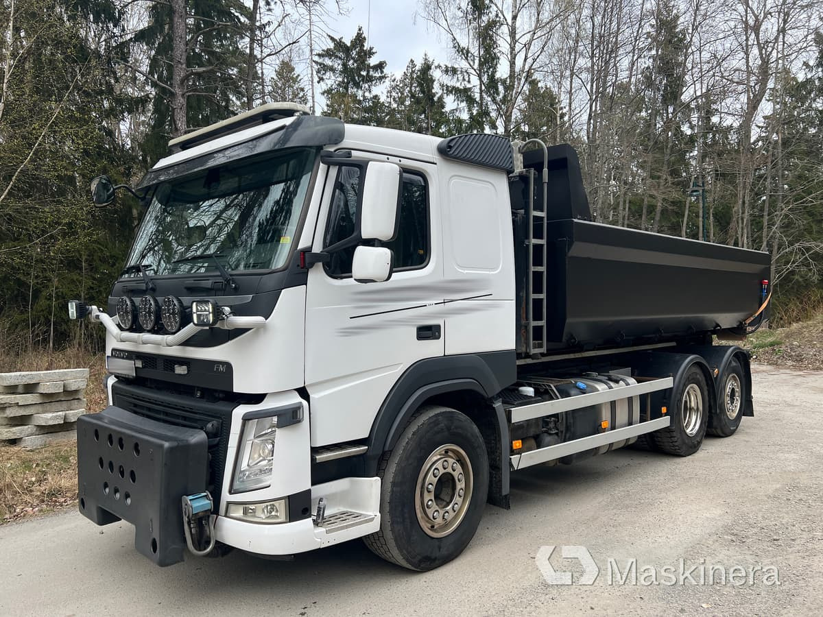 Lastväxlare Volvo FM Plog/Saltutrustad - Autocarro scarrabile: foto 1 Lastväxlare Volvo FM Plog/Saltutrustad - Autocarro scarrabile: foto 1