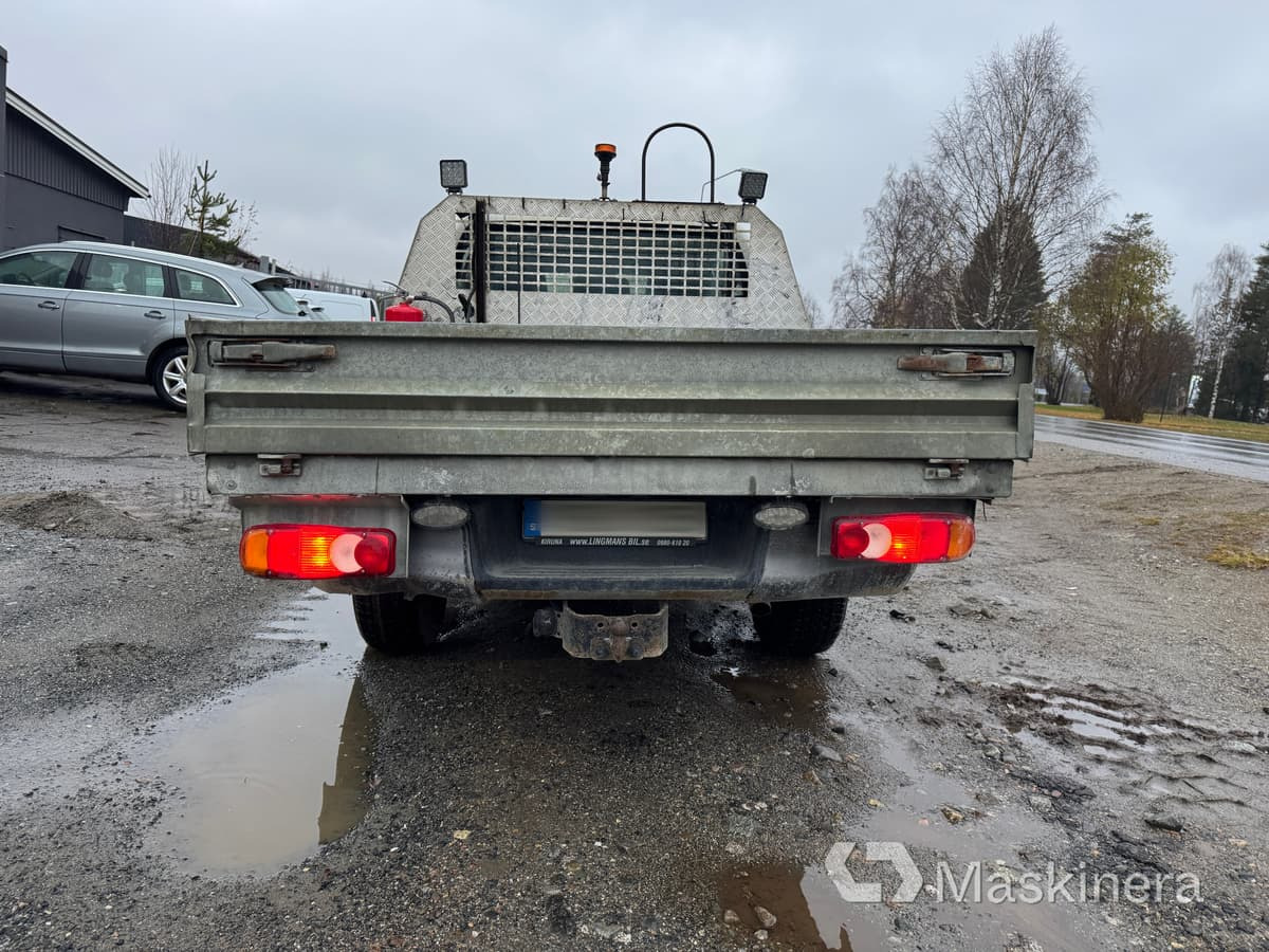 Pickup Toyota Hilux -18 Dubbelhytt - Furgoncino: foto 4 Pickup Toyota Hilux -18 Dubbelhytt - Furgoncino: foto 4