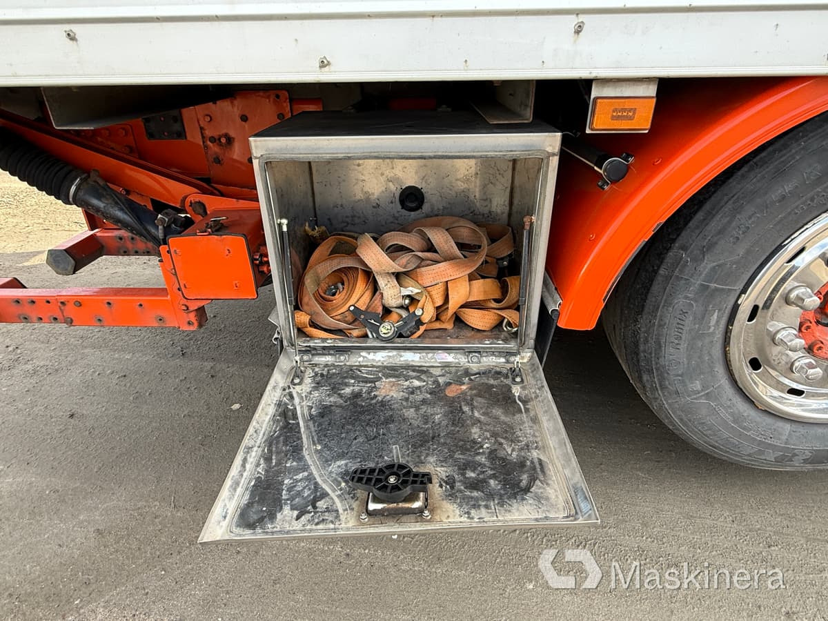 Autocarro furgonato Scania R410LB 6X2*4MNB Skåpbil Scania R410LB: foto 30 Autocarro furgonato Scania R410LB 6X2*4MNB Skåpbil Scania R410LB: foto 30