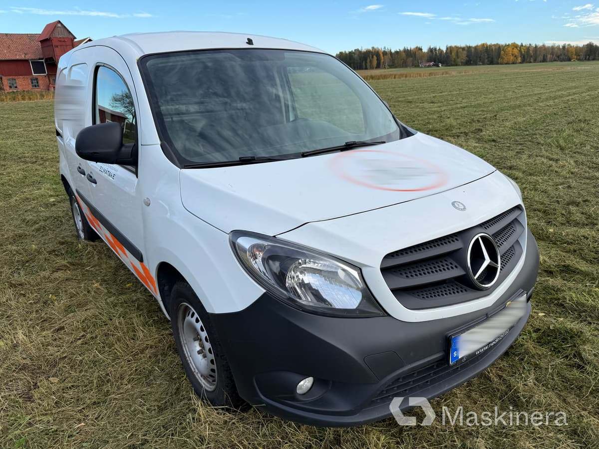 Skåpbil Mercedes Benz Citan - Furgone chiuso: foto 3 Skåpbil Mercedes Benz Citan - Furgone chiuso: foto 3