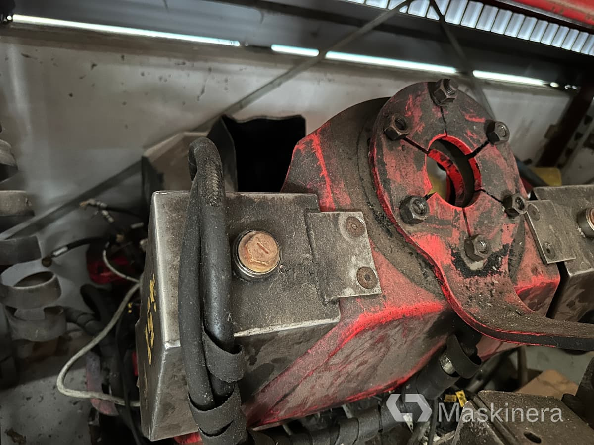 Skördaraggregat SP 451 (reservdelsobjekt) - Testa di abbattimento: foto 3 Skördaraggregat SP 451 (reservdelsobjekt) - Testa di abbattimento: foto 3