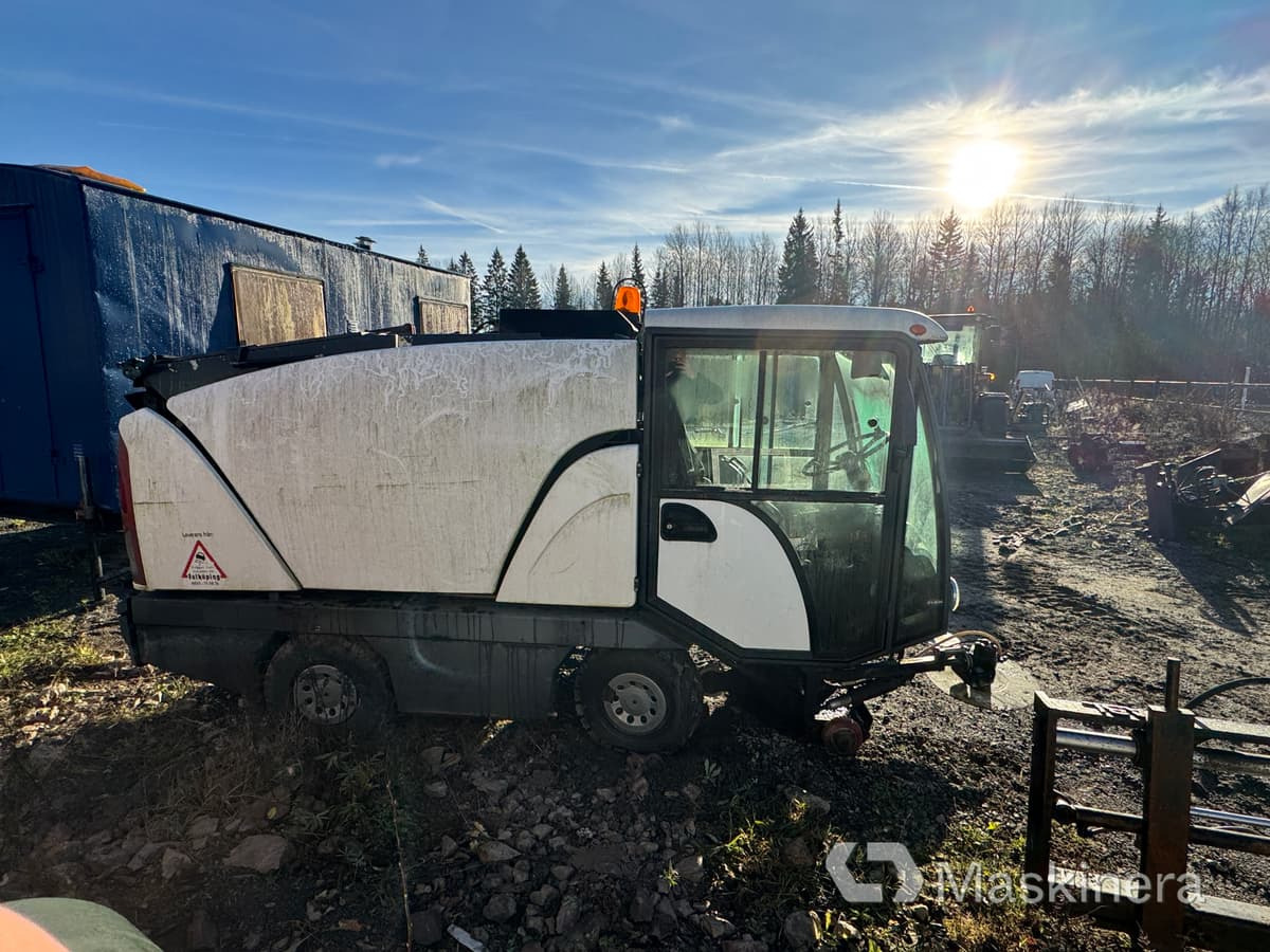 Sopmaskin Johnston Compact 142A 101T (Rep. objekt) - Spazzatrice stradale: foto 4 Sopmaskin Johnston Compact 142A 101T (Rep. objekt) - Spazzatrice stradale: foto 4