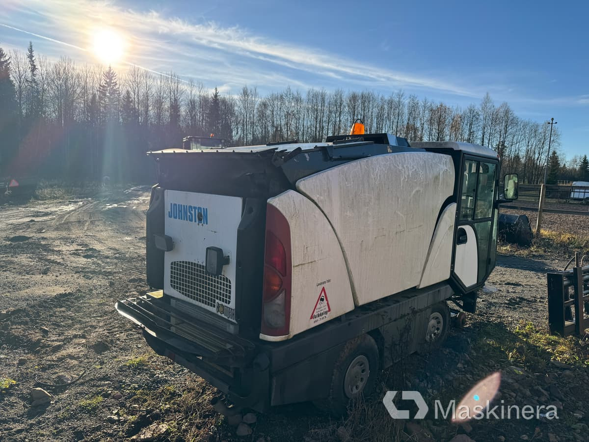 Sopmaskin Johnston Compact 142A 101T (Rep. objekt) - Spazzatrice stradale: foto 5 Sopmaskin Johnston Compact 142A 101T (Rep. objekt) - Spazzatrice stradale: foto 5