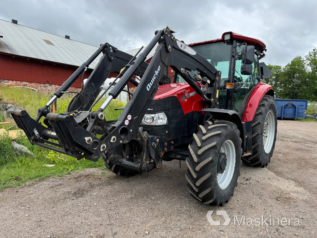 Traktor Case Farmall 85A med lastare - Trattore: foto 2 Traktor Case Farmall 85A med lastare - Trattore: foto 2