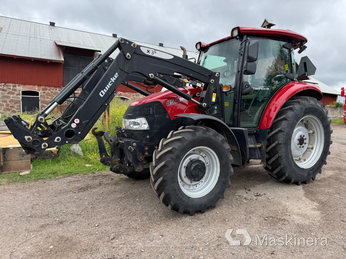 Traktor Case Farmall 85A med lastare - Trattore: foto 1 Traktor Case Farmall 85A med lastare - Trattore: foto 1