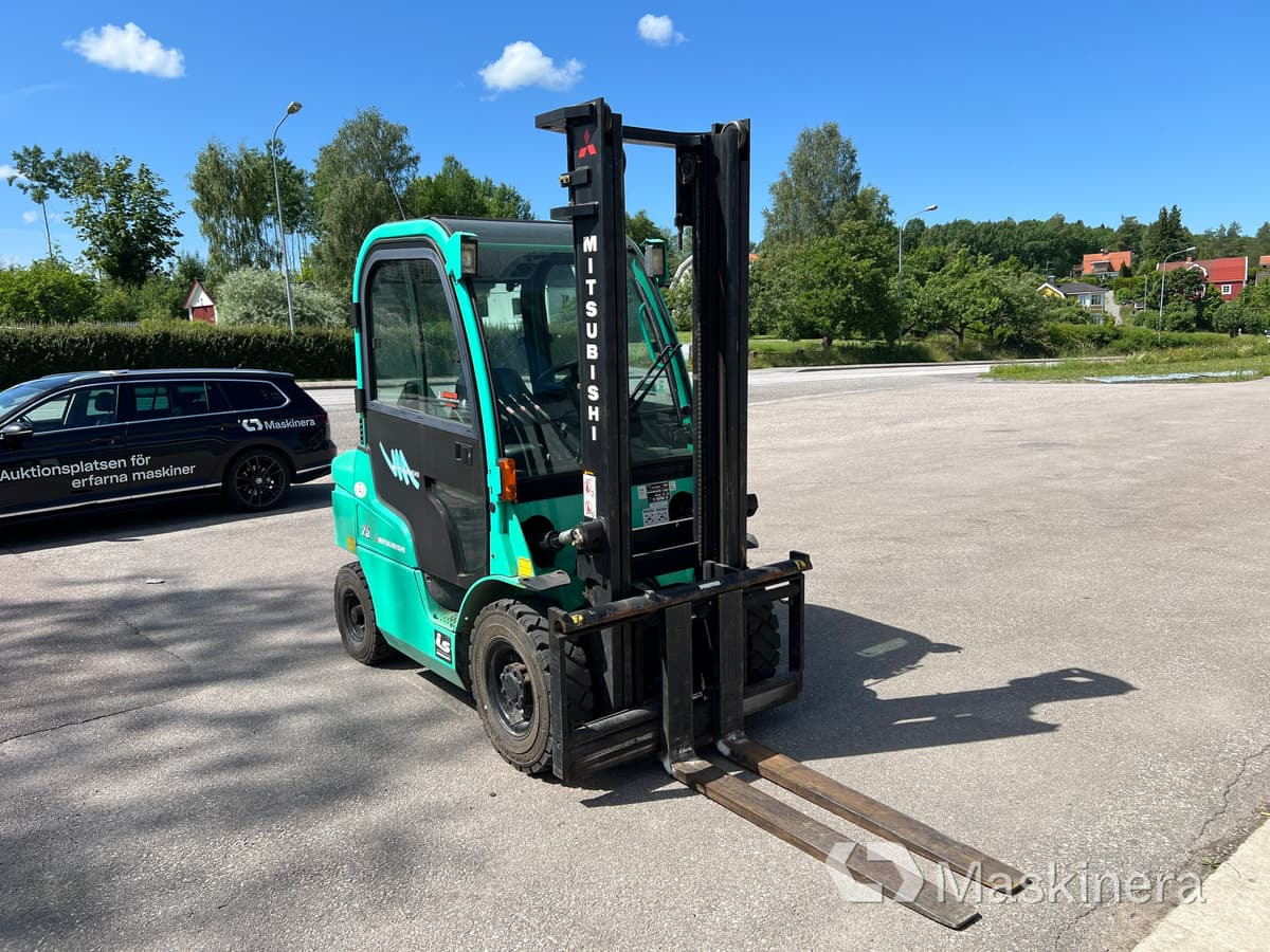 Truck Mitsubishi FD25N - Carrello elevatore diesel: foto 3 Truck Mitsubishi FD25N - Carrello elevatore diesel: foto 3