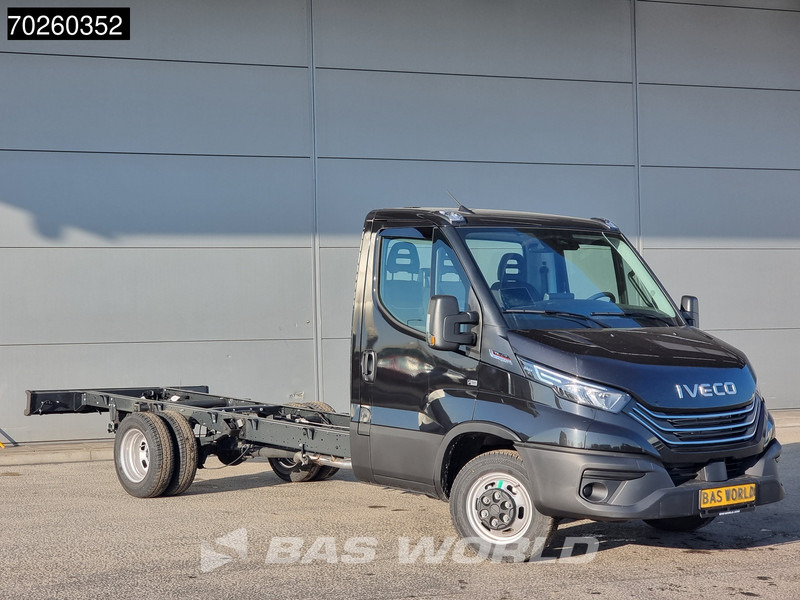 Iveco Daily 35C21 Automaat 410wb Dubbellucht 2025model Chassis Cabine ACC Fahrgestell Airco - Furgone: foto 3 Iveco Daily 35C21 Automaat 410wb Dubbellucht 2025model Chassis Cabine ACC Fahrgestell Airco - Furgone: foto 3