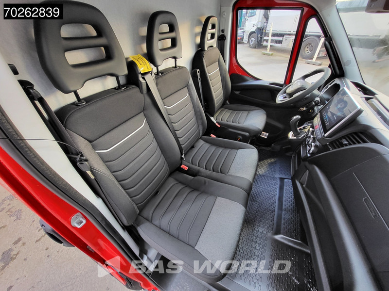 Foto d'interni 2: Furgone chiuso nuovo Iveco Daily 35C21 3.0L Automaat 16m3 L4H2 LED ACC CarPlay Camera L3H2 16m3 Airco