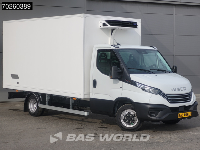 Iveco Daily 35C21 3.0L Koelwagen Vries Carrier Xarios 350 230V stekker CarPlay Airco ACC Koel Koeler Vriezer Vrieswagen Kühler Bakwagen Kühl - Furgone frigo: foto 5 Iveco Daily 35C21 3.0L Koelwagen Vries Carrier Xarios 350 230V stekker CarPlay Airco ACC Koel Koeler Vriezer Vrieswagen Kühler Bakwagen Kühl - Furgone frigo: foto 5