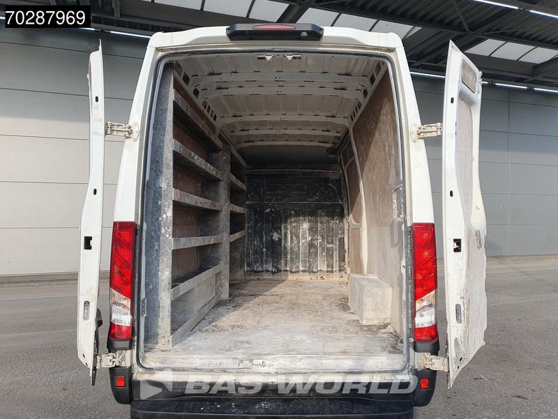 Iveco Daily 35S18 3.0L Automaat L2H2 3,5t Trekhaak 180PK LED Navi Airco Cruise Camera Euro6 L2 12m3 Airco Trekhaak Cruise control - Furgone chiuso: foto 3 Iveco Daily 35S18 3.0L Automaat L2H2 3,5t Trekhaak 180PK LED Navi Airco Cruise Camera Euro6 L2 12m3 Airco Trekhaak Cruise control - Furgone chiuso: foto 3