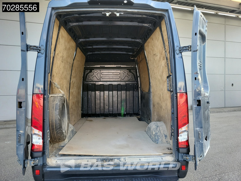 Iveco Daily 35S18 3.0L Automaat L2H2 3,5t Trekhaak LED Navi Airco Cruise Camera Euro6 L2 11m3 Airco Trekhaak Cruise control - Furgone chiuso: foto 3 Iveco Daily 35S18 3.0L Automaat L2H2 3,5t Trekhaak LED Navi Airco Cruise Camera Euro6 L2 11m3 Airco Trekhaak Cruise control - Furgone chiuso: foto 3