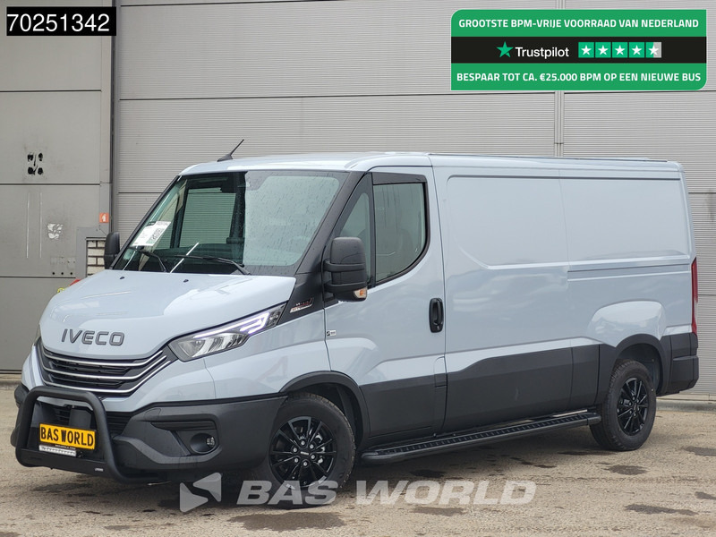 Iveco Daily 35S21 3.0L Black Edition Automaat L2H1 210PK Laag Dak 2025-Model 3,5t Trekhaak ACC Navi LED Camera Parkeersensoren Euro6 L2 8m3 - Furgone chiuso: foto 1 Iveco Daily 35S21 3.0L Black Edition Automaat L2H1 210PK Laag Dak 2025-Model 3,5t Trekhaak ACC Navi LED Camera Parkeersensoren Euro6 L2 8m3 - Furgone chiuso: foto 1