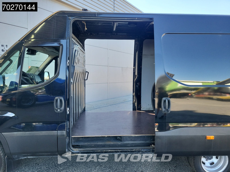 Iveco Daily 50C18 3.0L 180PK Dubbellucht 2x Schuifdeur L2H2 Euro6 Camera Airco Cruise L2 12m3 Airco Cruise control - Furgone chiuso: foto 3 Iveco Daily 50C18 3.0L 180PK Dubbellucht 2x Schuifdeur L2H2 Euro6 Camera Airco Cruise L2 12m3 Airco Cruise control - Furgone chiuso: foto 3