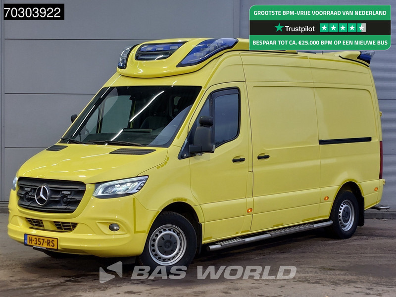 Mercedes-Benz Sprinter 319 CDI 3.0L V6 Ambulance 190PK L2H2 LED Airco Cruise Camera MBUX CarPlay Euro6 Krankenwagen Rettungswagen L2 8m3 Airco Cruise c - Ambulanza: foto 1 Mercedes-Benz Sprinter 319 CDI 3.0L V6 Ambulance 190PK L2H2 LED Airco Cruise Camera MBUX CarPlay Euro6 Krankenwagen Rettungswagen L2 8m3 Airco Cruise c - Ambulanza: foto 1