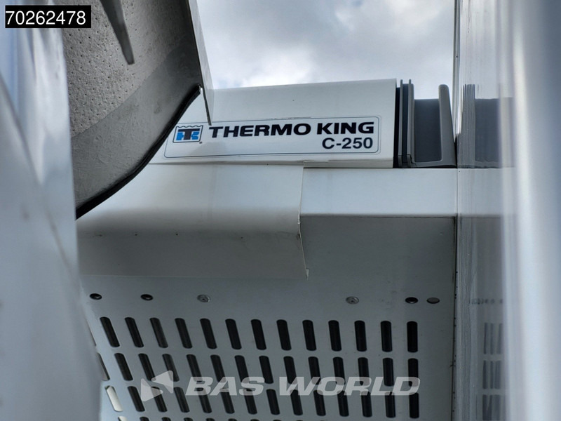 Furgone frigo nuovo Renault Master 170pk Koelwagen Laadklep 2025model Thermo King C-250 LED Airco Cruise Carplay Koeler Koel Kühlwagen Kühlkoffer 17m3 Airco Cruise contr: foto 20 Furgone frigo nuovo Renault Master 170pk Koelwagen Laadklep 2025model Thermo King C-250 LED Airco Cruise Carplay Koeler Koel Kühlwagen Kühlkoffer 17m3 Airco Cruise contr: foto 20