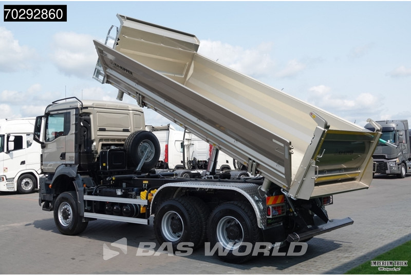 MAN TGS 33.480 TGS 6X6 6x6 3-Way Kipper Big-Axle Euro 6 - Autocarro ribaltabile: foto 2 MAN TGS 33.480 TGS 6X6 6x6 3-Way Kipper Big-Axle Euro 6 - Autocarro ribaltabile: foto 2