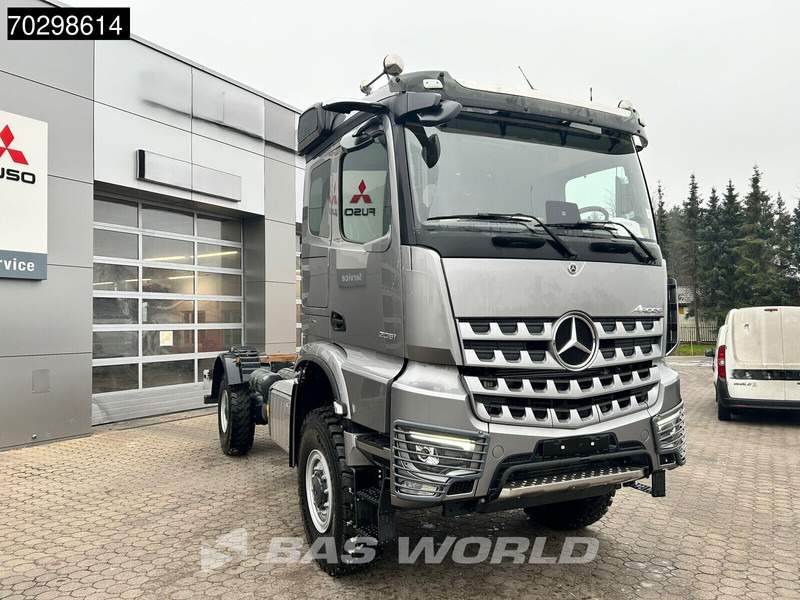 Mercedes-Benz Acrocs 2051 Arocs 4X4 NEW 4x4 chassis! Camper base Steel suspension Big-Axle Automatic Euro 6 - Autocarro telaio: foto 3 Mercedes-Benz Acrocs 2051 Arocs 4X4 NEW 4x4 chassis! Camper base Steel suspension Big-Axle Automatic Euro 6 - Autocarro telaio: foto 3