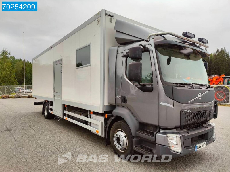 Volvo FL 250 4X2 Like NEW! Exhibition truck EURO 6 - Autocarro furgonato: foto 3 Volvo FL 250 4X2 Like NEW! Exhibition truck EURO 6 - Autocarro furgonato: foto 3