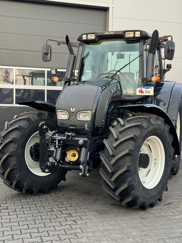 Valtra N 122 V - Trattore: foto 3 Valtra N 122 V - Trattore: foto 3