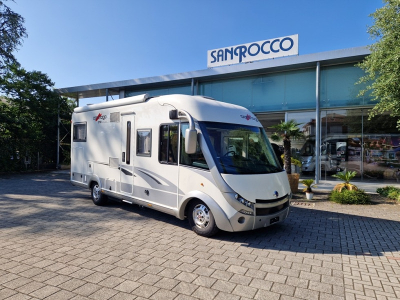 Carthago Chic E-Line 44 - Motorhome: foto 1 Carthago Chic E-Line 44 - Motorhome: foto 1
