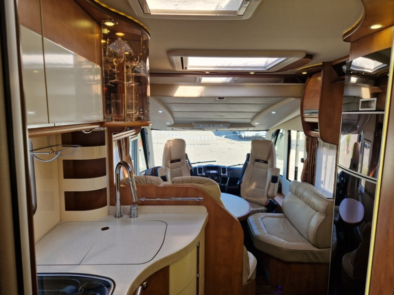 Motorhome Carthago Chic E-Line 44: foto 12