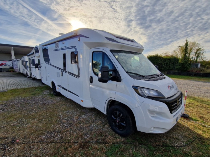 Etrusco T 7400 SBC - Camper profilato: foto 1 Etrusco T 7400 SBC - Camper profilato: foto 1