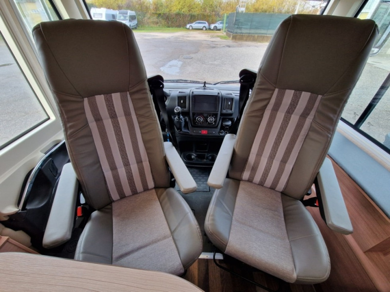 Knaus Sky I 650 MG - Motorhome: foto 4 Knaus Sky I 650 MG - Motorhome: foto 4