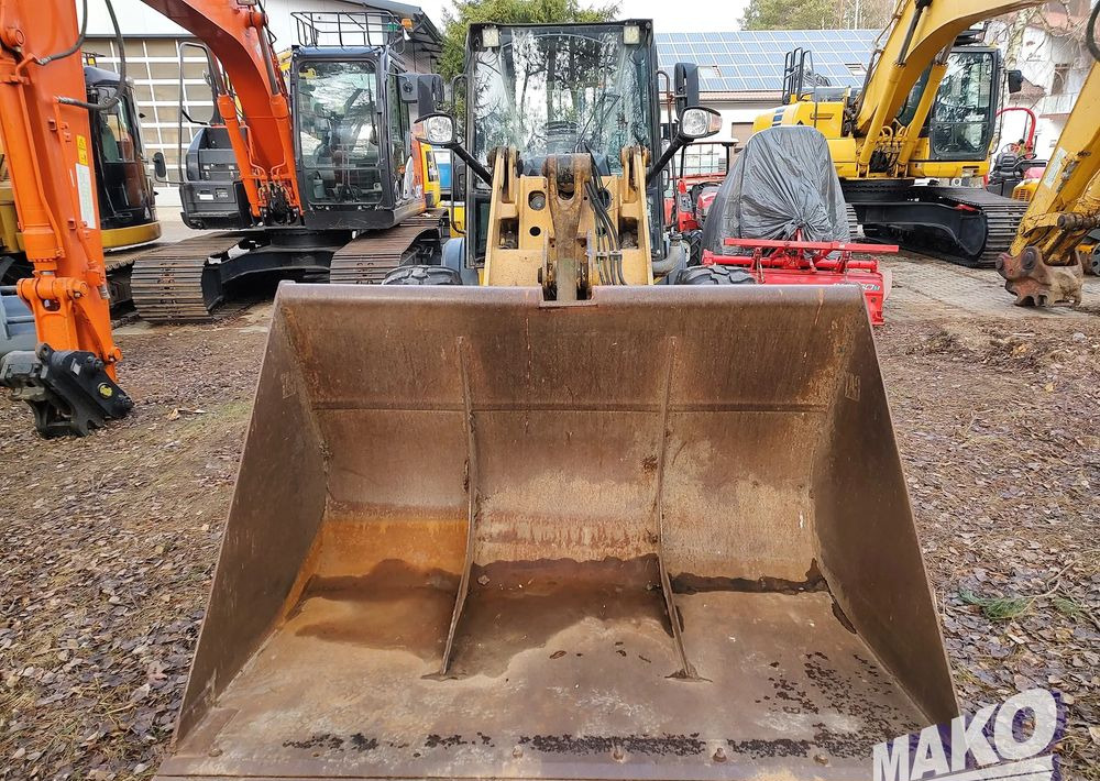 Caterpillar 906M - Pala gommata: foto 4 Caterpillar 906M - Pala gommata: foto 4