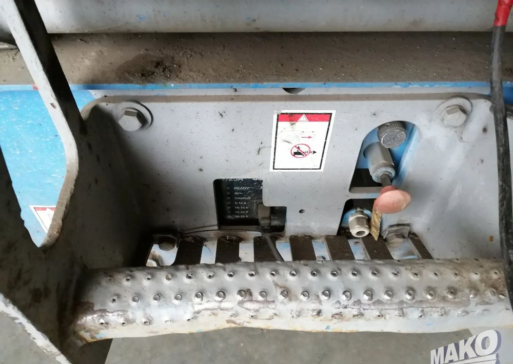 Piattaforma a pantografo Genie GS 2046: foto 7