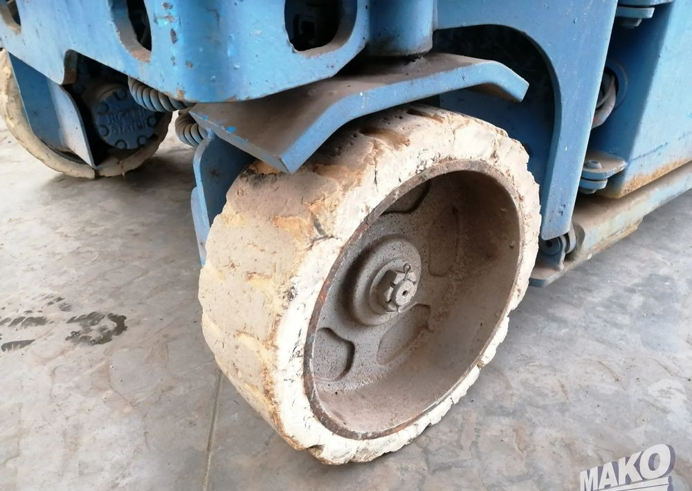 Piattaforma a pantografo Genie GS 2046: foto 9