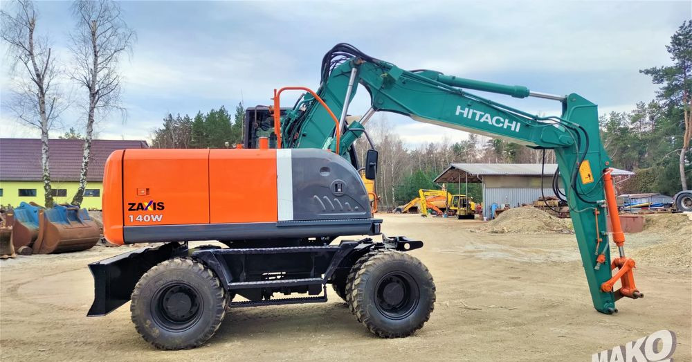 Hitachi ZX140W-3 - Escavatore gommato: foto 5 Hitachi ZX140W-3 - Escavatore gommato: foto 5