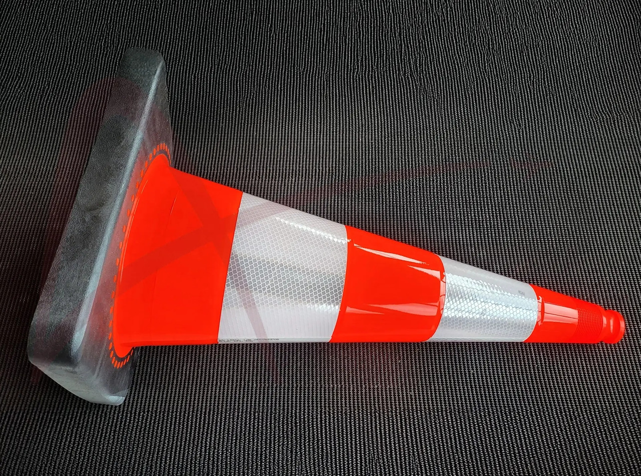 AVIACO CONE750-5R2 - Attrezzatura da costruzione: foto 2 AVIACO CONE750-5R2 - Attrezzatura da costruzione: foto 2