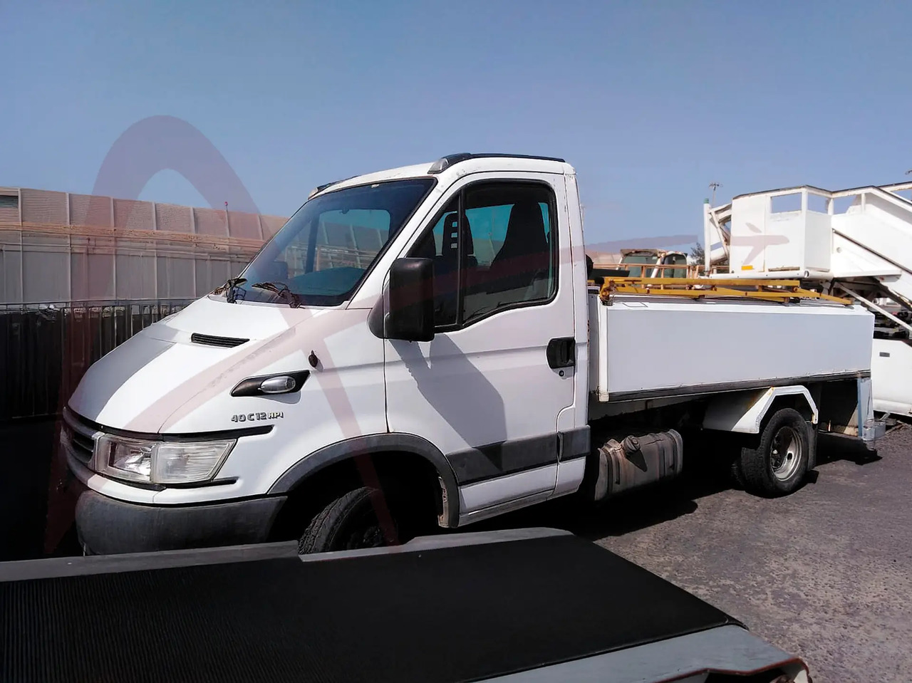 IVECO 40C12 - Attrezzature aeroportuali: foto 1 IVECO 40C12 - Attrezzature aeroportuali: foto 1