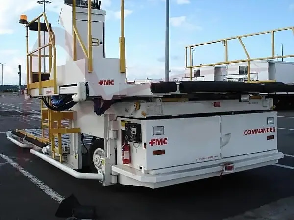 FMC COMMANDER 15S - Cargo loader: foto 2 FMC COMMANDER 15S - Cargo loader: foto 2