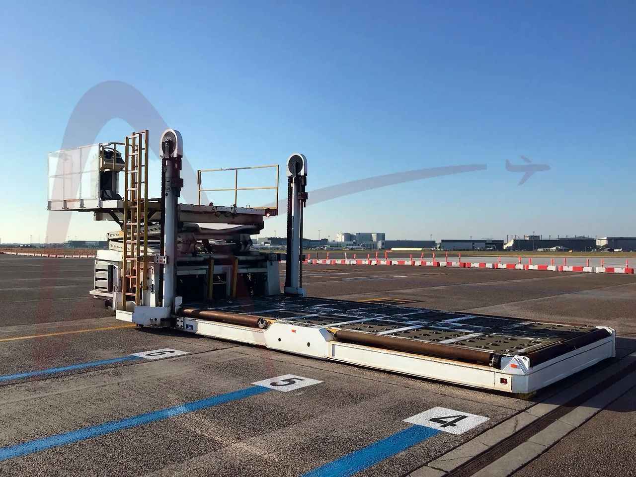FMC COMMANDER 30H - Cargo loader: foto 1 FMC COMMANDER 30H - Cargo loader: foto 1