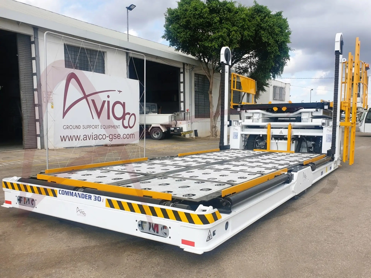 FMC COMMANDER 30i - Cargo loader: foto 1 FMC COMMANDER 30i - Cargo loader: foto 1