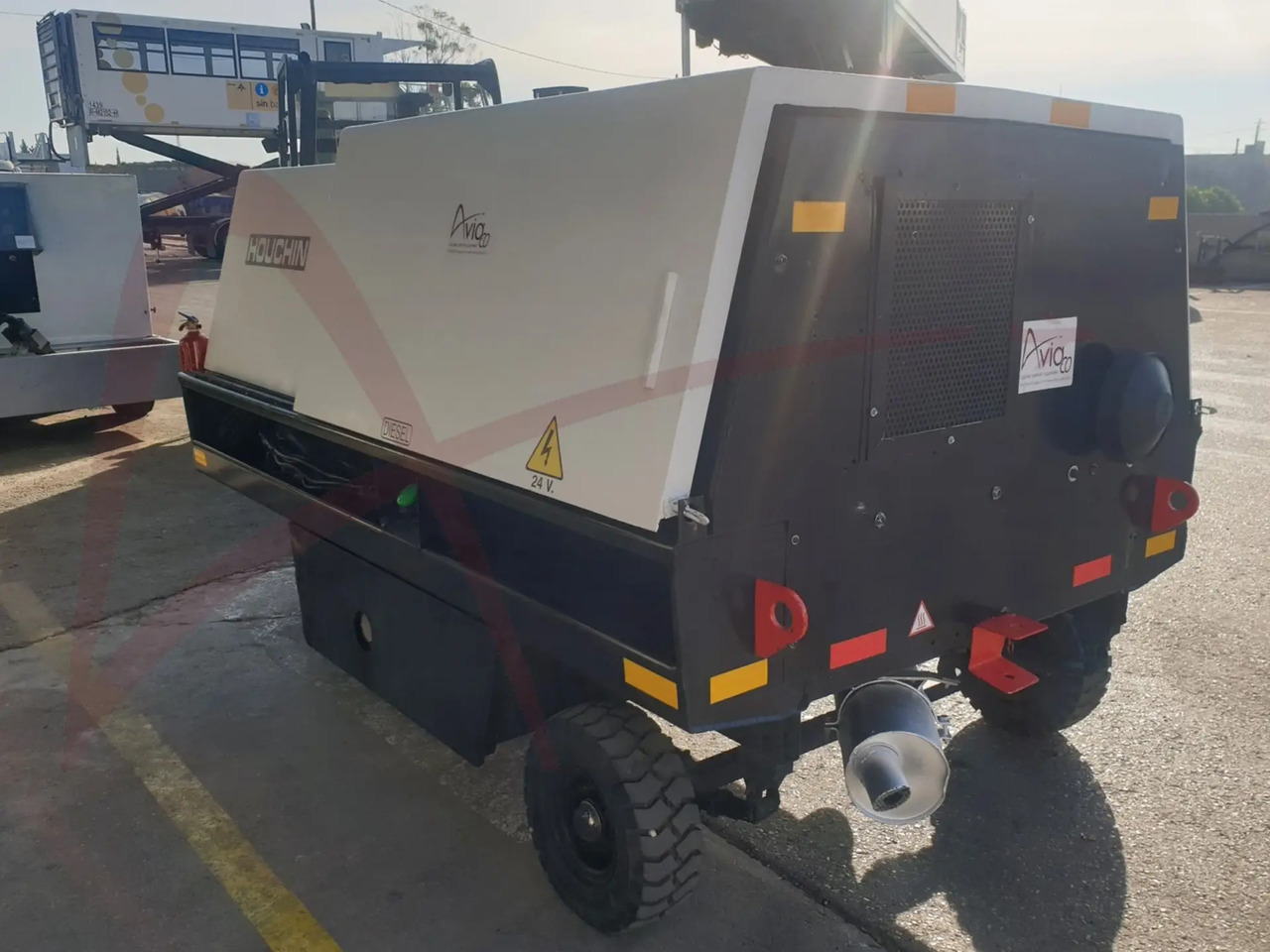 HOUCHIN D690 SV - Unità di alimentazione a terra: foto 2 HOUCHIN D690 SV - Unità di alimentazione a terra: foto 2