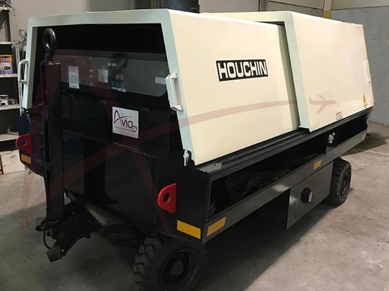 HOUCHIN D690DV - Unità di alimentazione a terra: foto 2 HOUCHIN D690DV - Unità di alimentazione a terra: foto 2