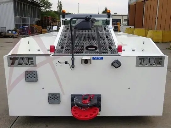 TREPEL CHALLENGER 280 - Trattore push-back: foto 4 TREPEL CHALLENGER 280 - Trattore push-back: foto 4