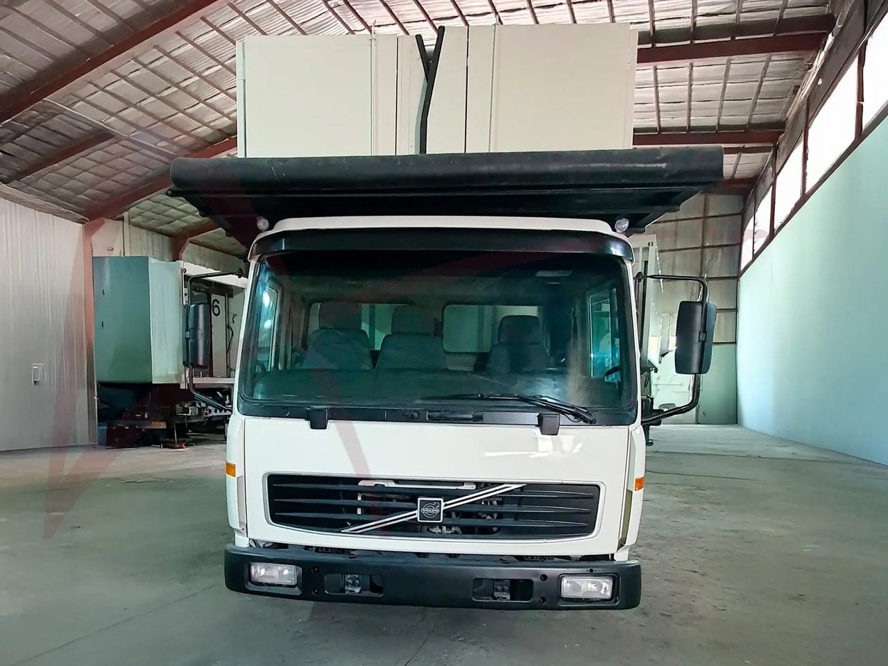 VOLVO AEROLIFT-B-VO/FL616H - Veicolo per servizio di catering: foto 4 VOLVO AEROLIFT-B-VO/FL616H - Veicolo per servizio di catering: foto 4